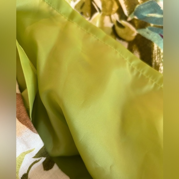 Madison Leigh Petite Size 12P Linen Blend Leaf Sleeveless Ruffled V Neck NWT - Picture 4 of 9